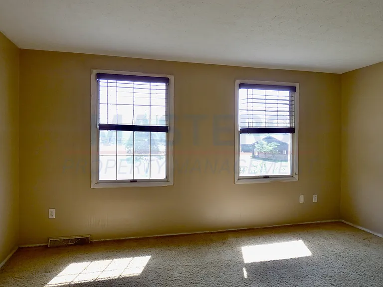 5929 Black Oak Dr #C — Photo 7