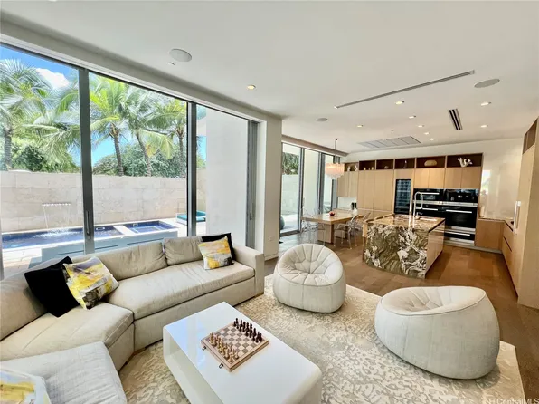 1118 Ala Moana Blvd APT 2, Honolulu, HI 96814