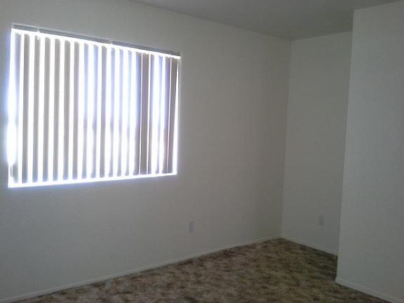 3rd image of 2465 Armour Ave