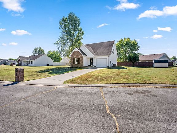 3rd image of 2941 Windemere Dr