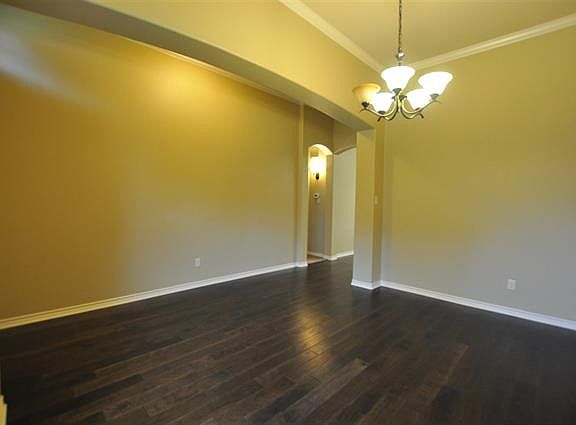 3rd image of 115 Towering Oaks Bch