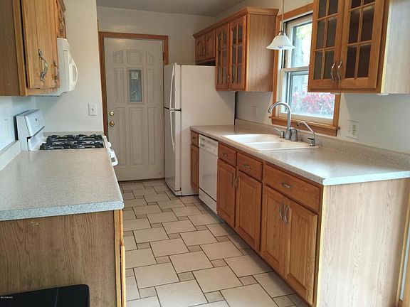 5th image of 1030 Lausman Dr
