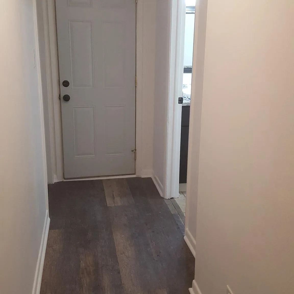 10405 Moody Avenue — Photo 4