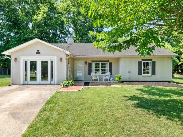 1201 Patton Pl, Oak Grove, KY 42262