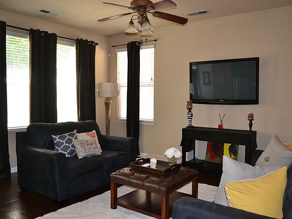 4th image of 5903 Riverbank Cir