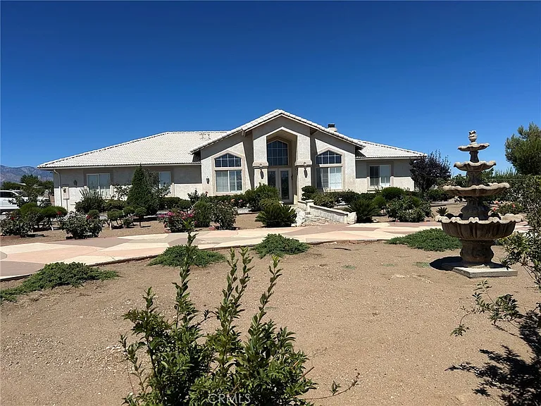 9408 La Cadena Ave — Photo 2