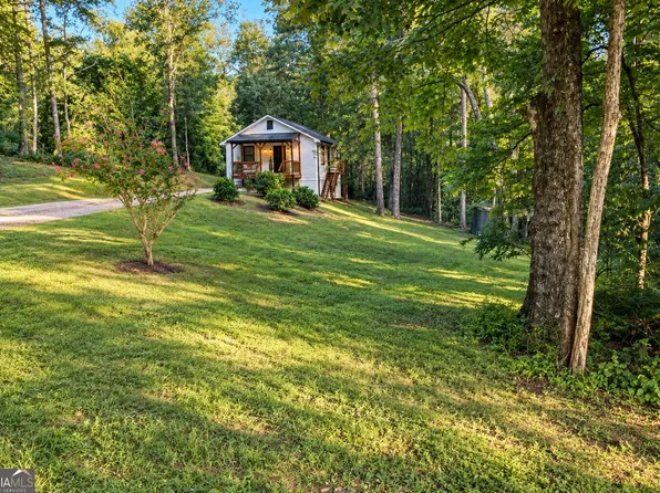 56 Carin Ln, Lakemont, GA 30552