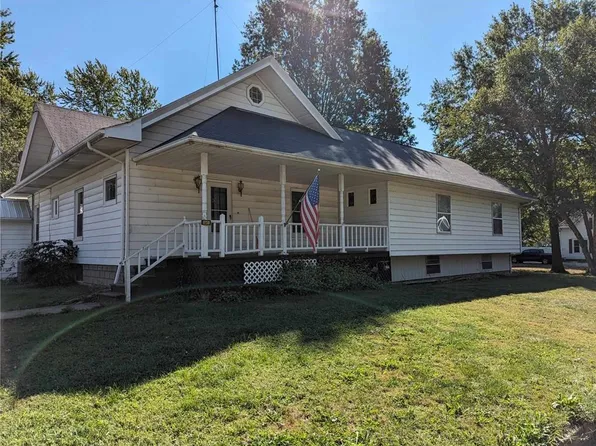 1007 S Orange St, Concordia, MO 64020