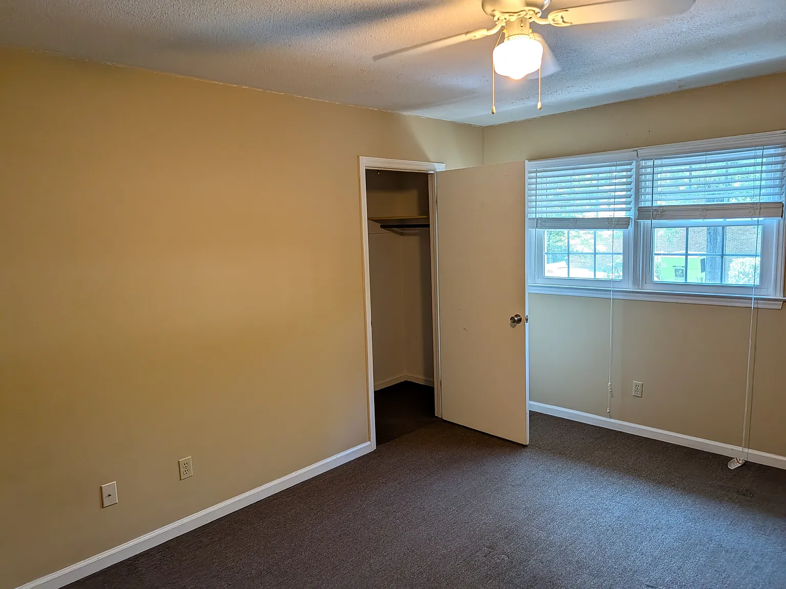 2 bed, 1.5 bath, 1175 sqft, $1,195 — Photo 1