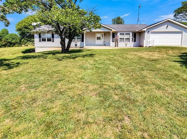 27388 W 223rd St, Spring Hill, KS 66083