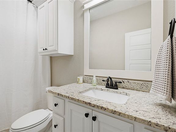 4th image of 2522 Hailes Ln