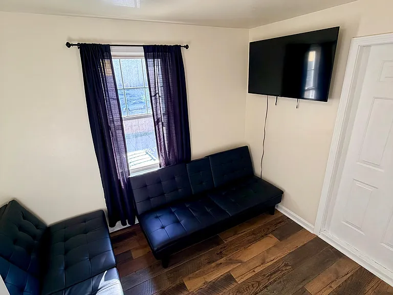 19 Elma St #2 — Photo 10