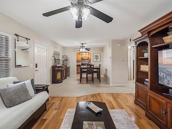 5th image of 6100 GULFPORT BOULEVARD S #402