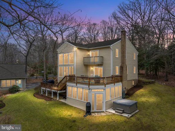 593 Pinedale Dr, Annapolis, MD 21401