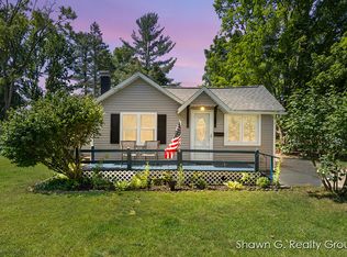 516 E Hammond St, Otsego, MI 49078