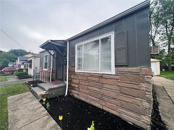 2nd image of 11817 Lena Ave