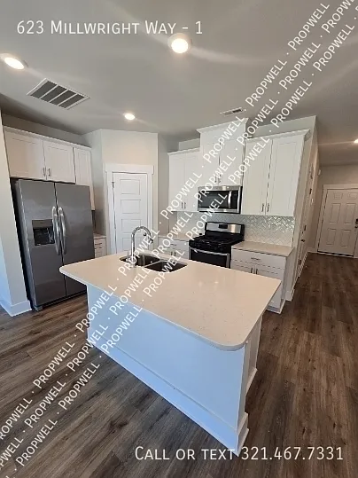 3 bed, 2.5 bath, 1400 sqft, $1,695 — Photo 4