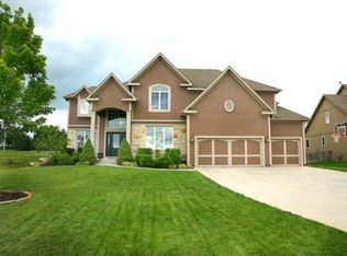 7807 Houston St, Shawnee, KS 66227