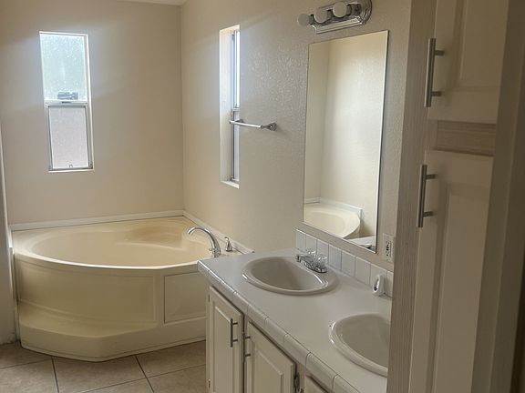 3rd image of 5071 S Mesquite Club Ln