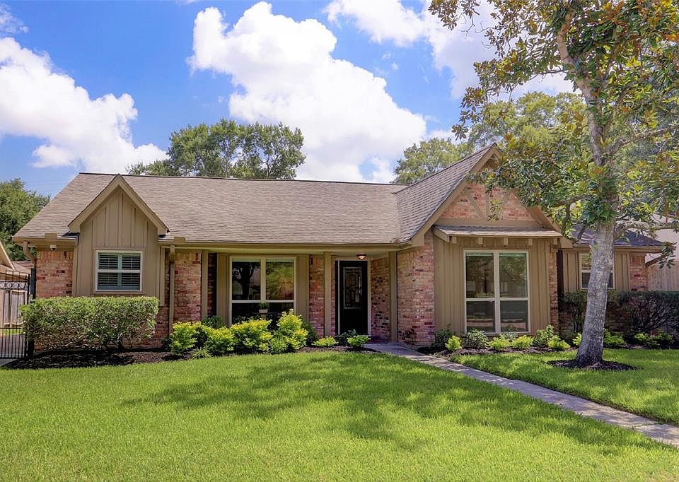 1st image of 5834 Braesheather Dr