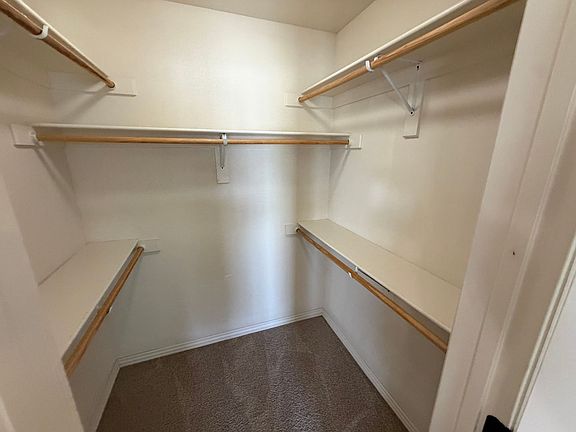 3rd image of 537 Keats Dr