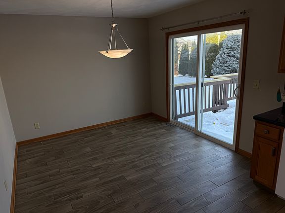 5th image of 12311 Meadow Dr
