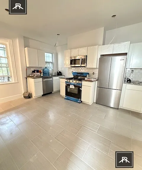 14 Quint Ave #1 — Photo 1