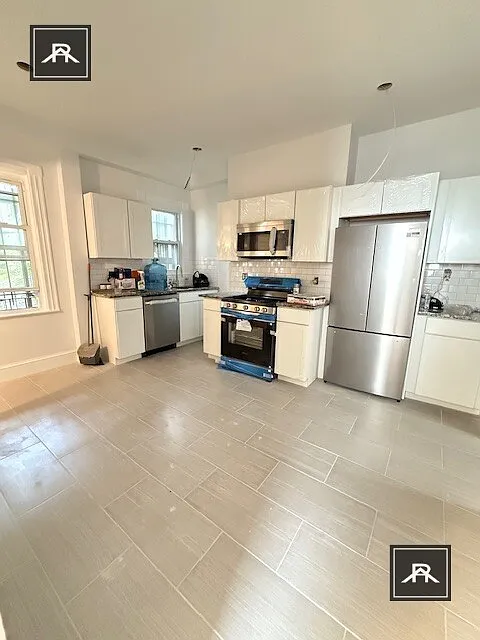 14 Quint Ave #1