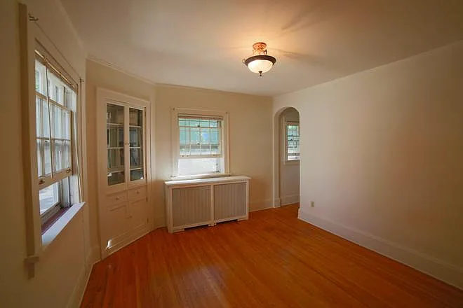 3 bed, 1700 sqft, $2,200 — Photo 4