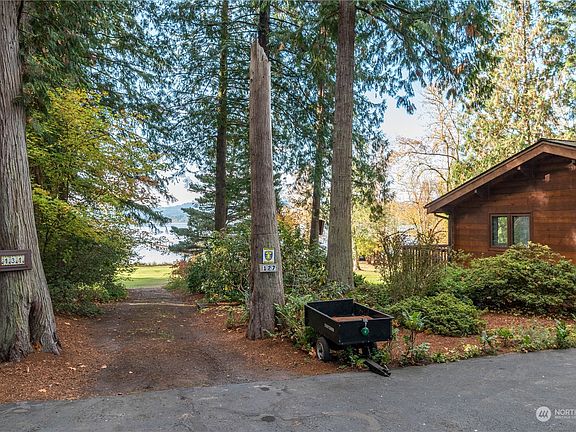 5th image of 127 Lakeview