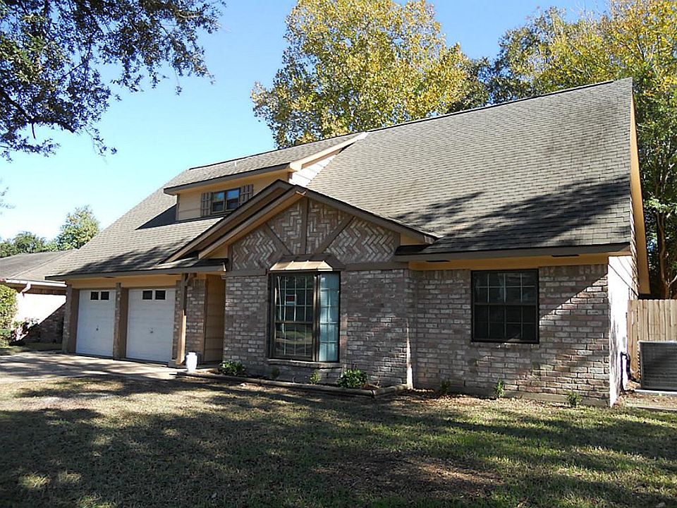 1st image of 10119 Amblewood Dr