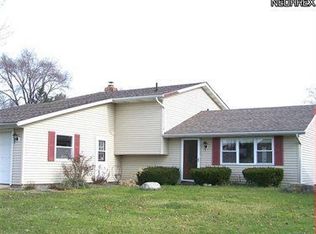 1072 Yarmouth Rd, Grafton, OH 44044