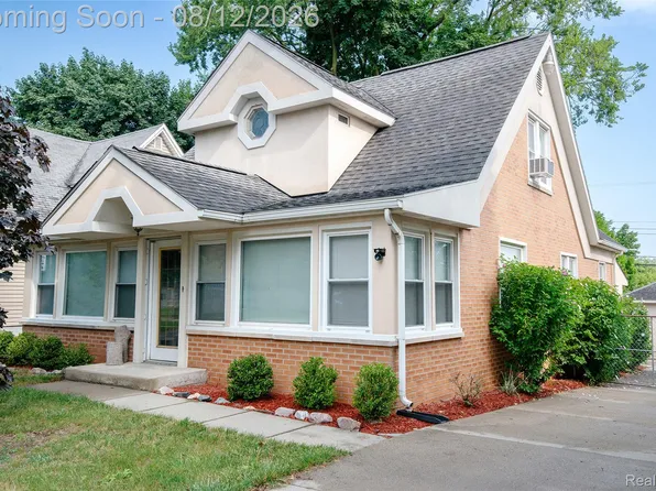 22 Cloverport Ave, Rochester Hills, MI 48307