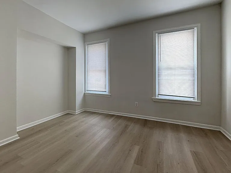 2457 N Patton St — Photo 2