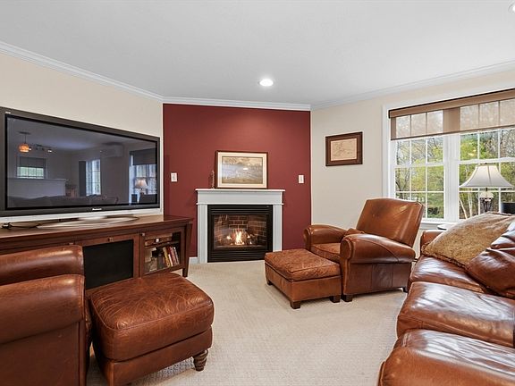 4th image of 27 Colburn St #27