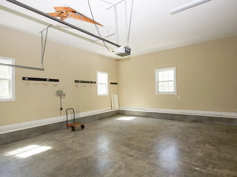 108 Fawnwood Dr — Photo 22