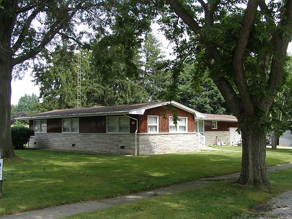 2nd image of 616 Sunrise Dr