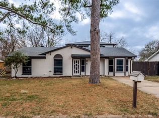 861 Betty Dr, Terrell, TX 75160