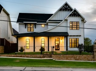 206 Denton, Argyle, TX 76226