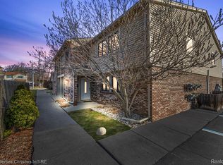 2591 Columbia Rd, Berkley, MI 48072