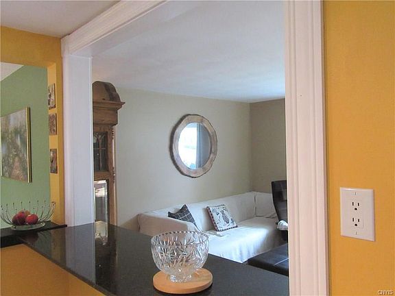 2nd image of 216 Lynnhaven Dr