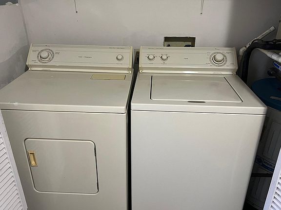 2nd image of 140 Lanier Dr #115