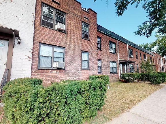 Woodhaven-Blvd
