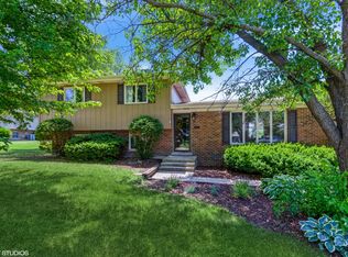 324 Carol Rd, New Lenox, IL 60451