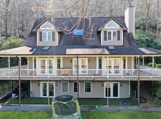 802 S Country Club Dr, Cullowhee, NC 28723
