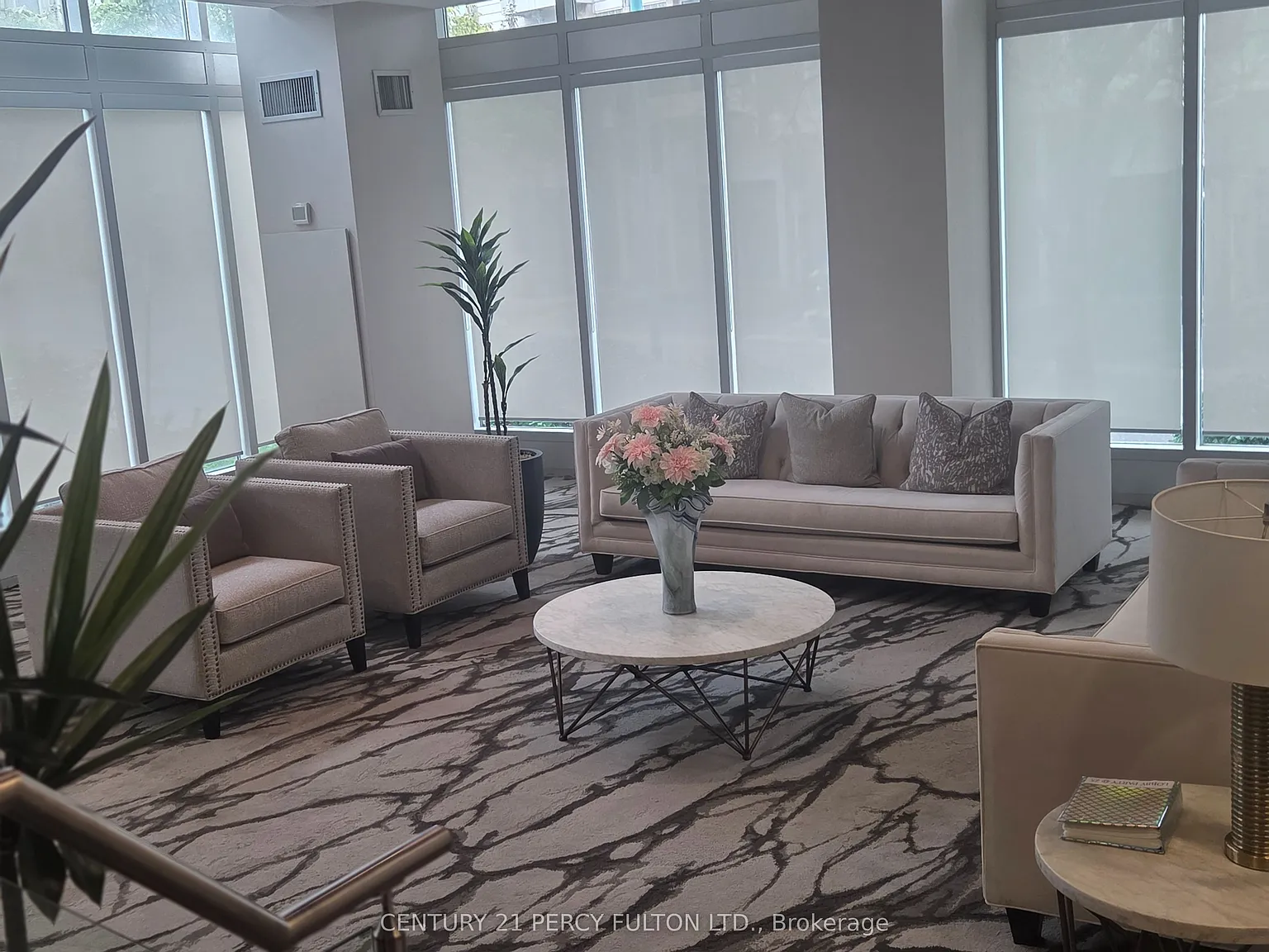 2 bed, $2,850 — Photo 2