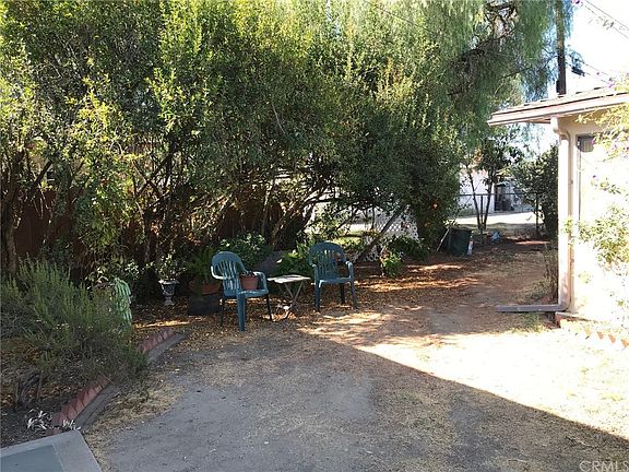 3rd image of 10913 Inez St