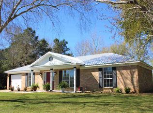 23166 Wilson Dr, Loxley, AL 36551