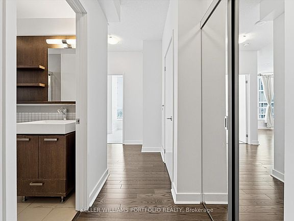 5th image of 295 Adelaide St W #2402