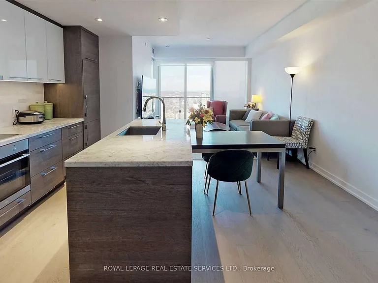 488 University Ave #2703 — Photo 19